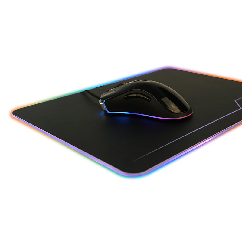 Cool backlit competitive price gaming mouse pad 12