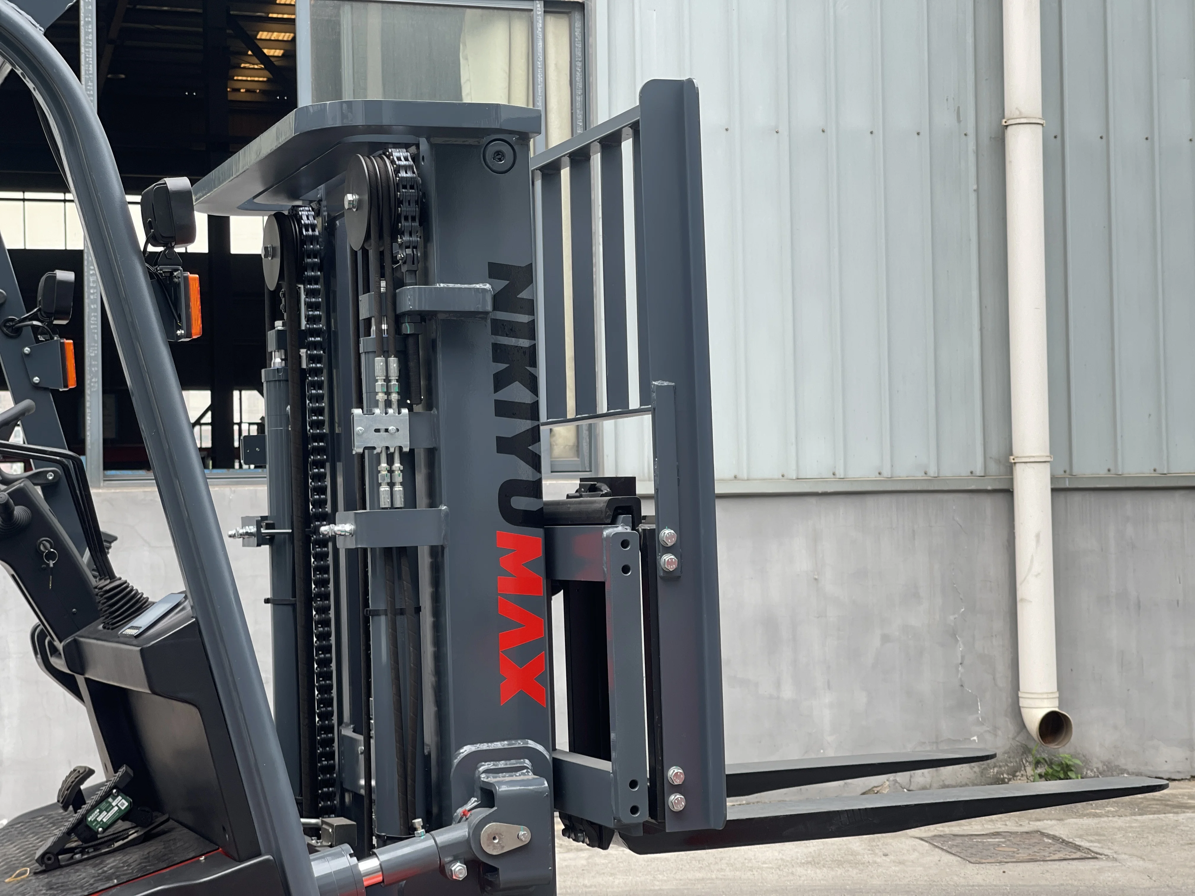 Xe nâng pin lithium Cpd50 9