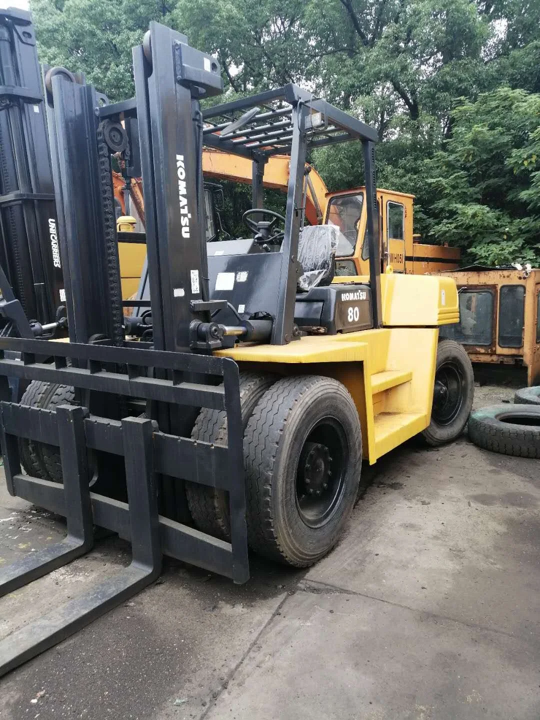 Used Komatsu forklift Fd80 7