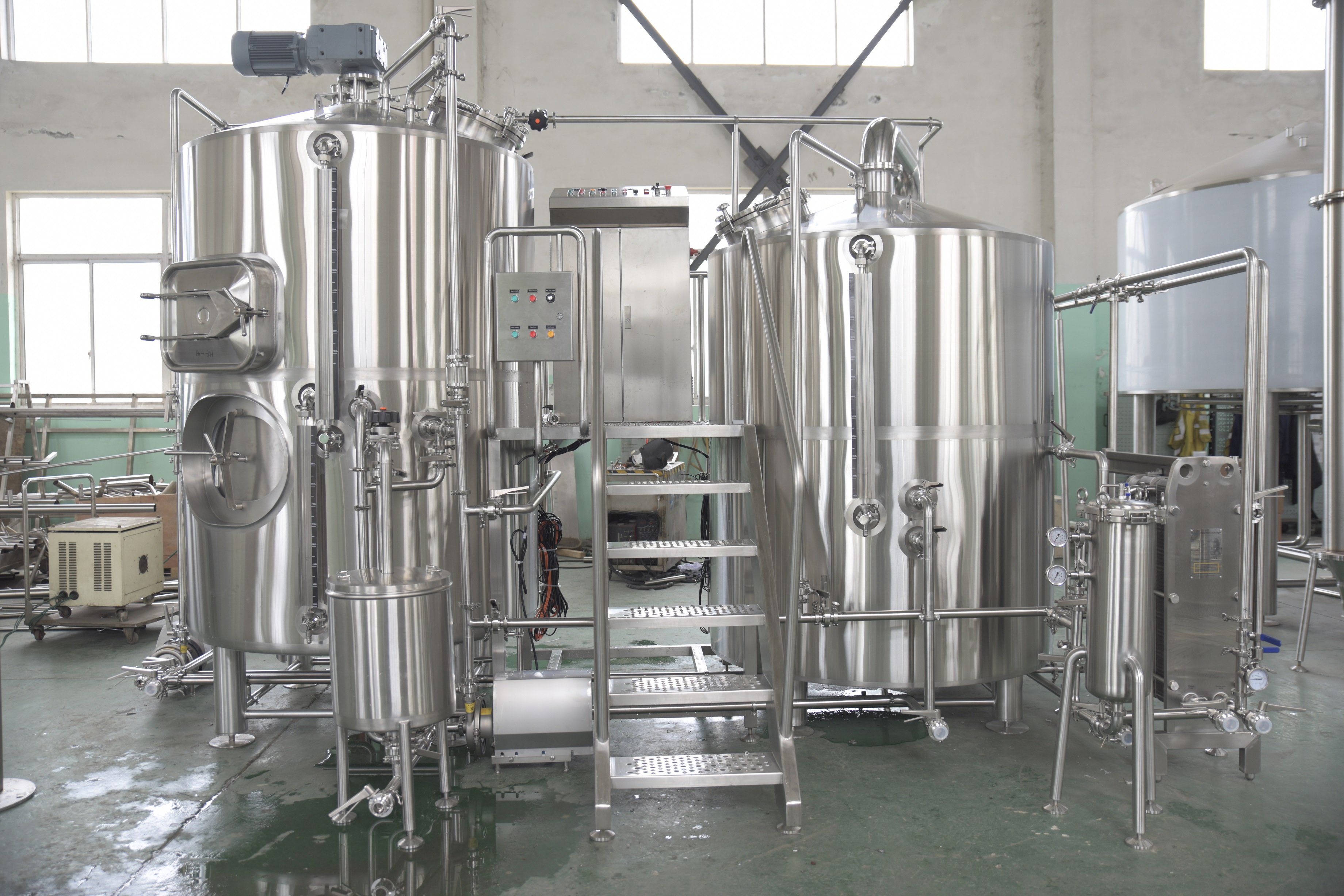 Benefits of a 2 Vessel brewing system VS. a 3 Vessel VS. Combi-Vessel brewing System 4