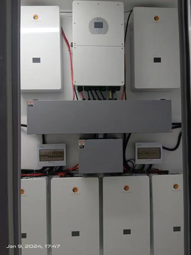 Verwandeln Sie Ihre Energiezukunft mit wandmontierten LEMAX 10-kWh-Lithiumbatterien und Deye-Wechselrichtern 1