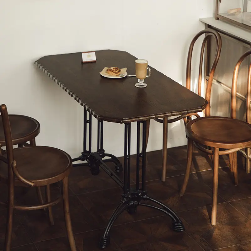 Retro Restaurant Furniture: A Guide to Durable Cast Iron & Wrought Iron Table Bases 1