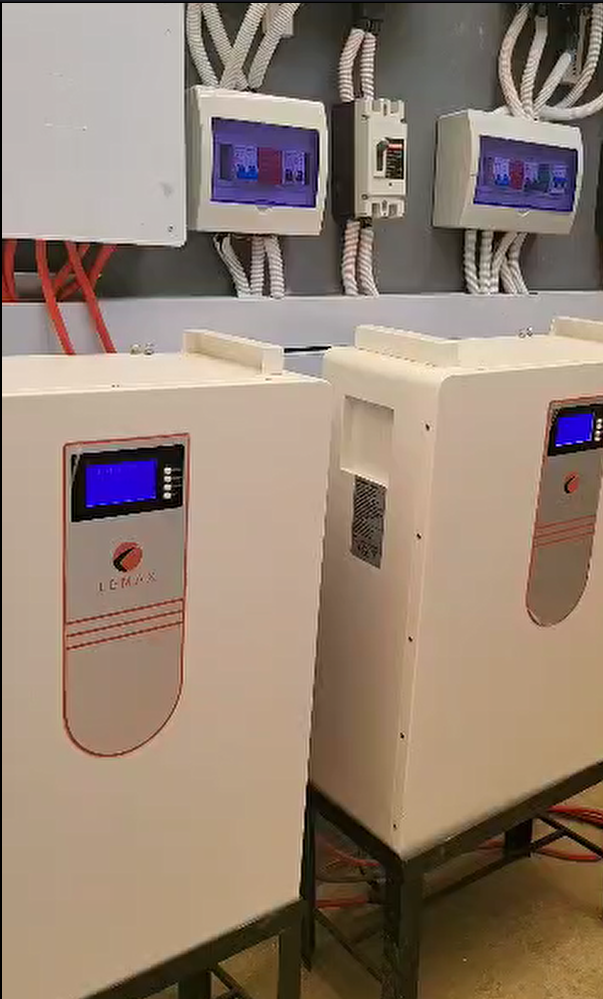 أنظمة تخزين الطاقة من LEMAX للاستخدام خارج الشبكة، وتقليل أوقات الذروة، وتحويل الأحمال 1