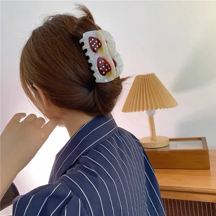 Dowell Korean Fashion Wholesale Hair Claw Clip Strawberry Acetate Hair Claw Clips For Women 13