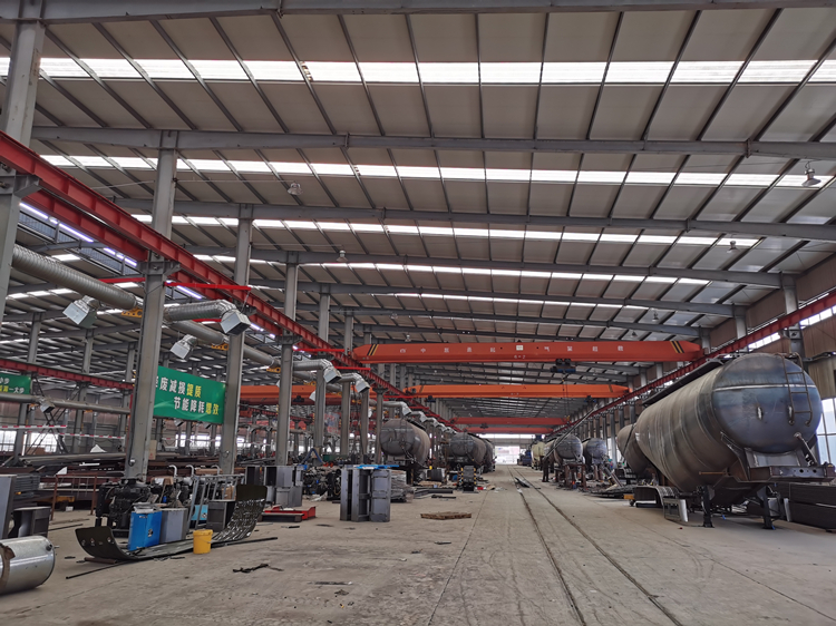 3-axle Bulk Cement Lime Coal Powder Tank Truck 33