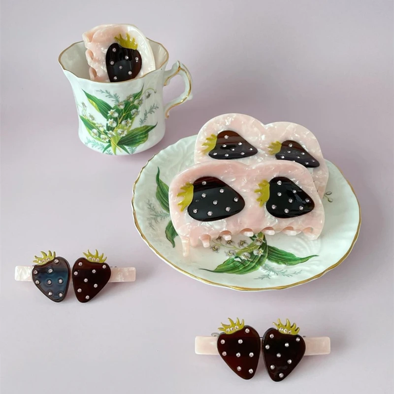 Dowell Korean Fashion Wholesale Hair Claw Clip Strawberry Acetate Hair Claw Clips For Women 12