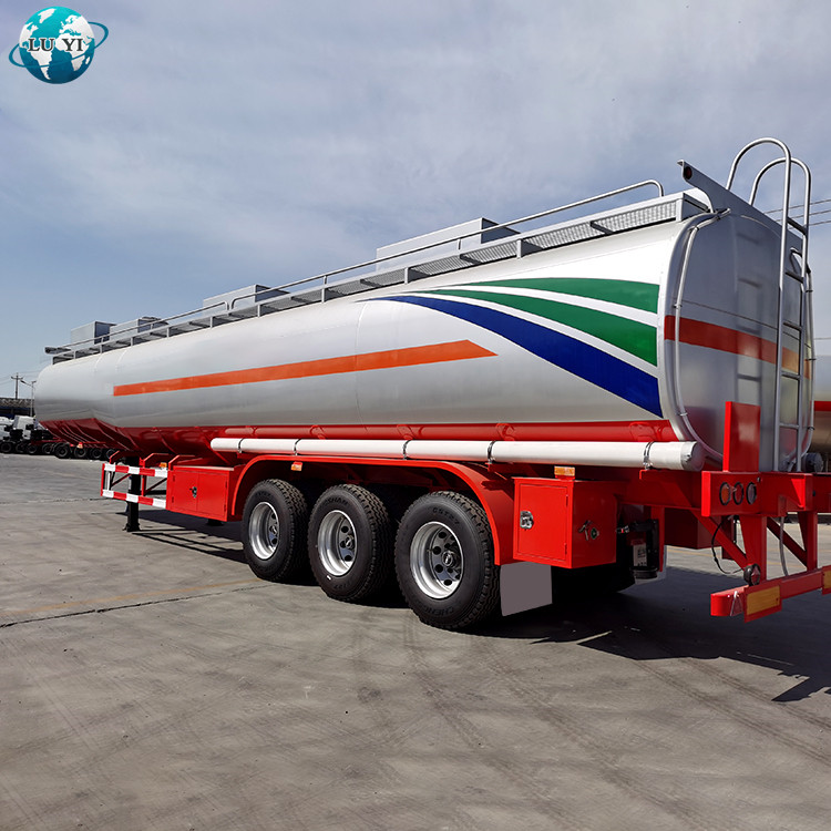 3-axle Bulk Cement Lime Coal Powder Tank Truck 24