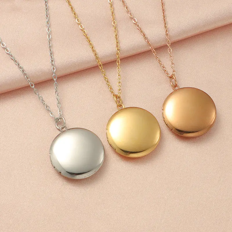 Custom Photo Locket Necklace Personalized Image And Text 18k Gold Plated Stainless Steel Round Pendant Meaningful Jewelry 9