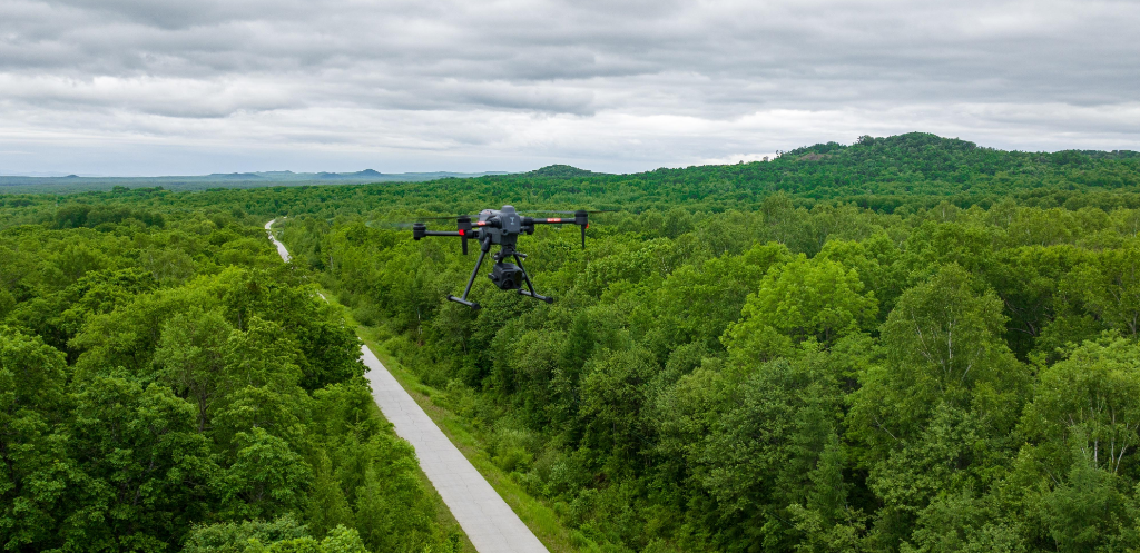 2025年の世界ドローン会議でのドローンの多次元アプリケーションシナリオの調査 2