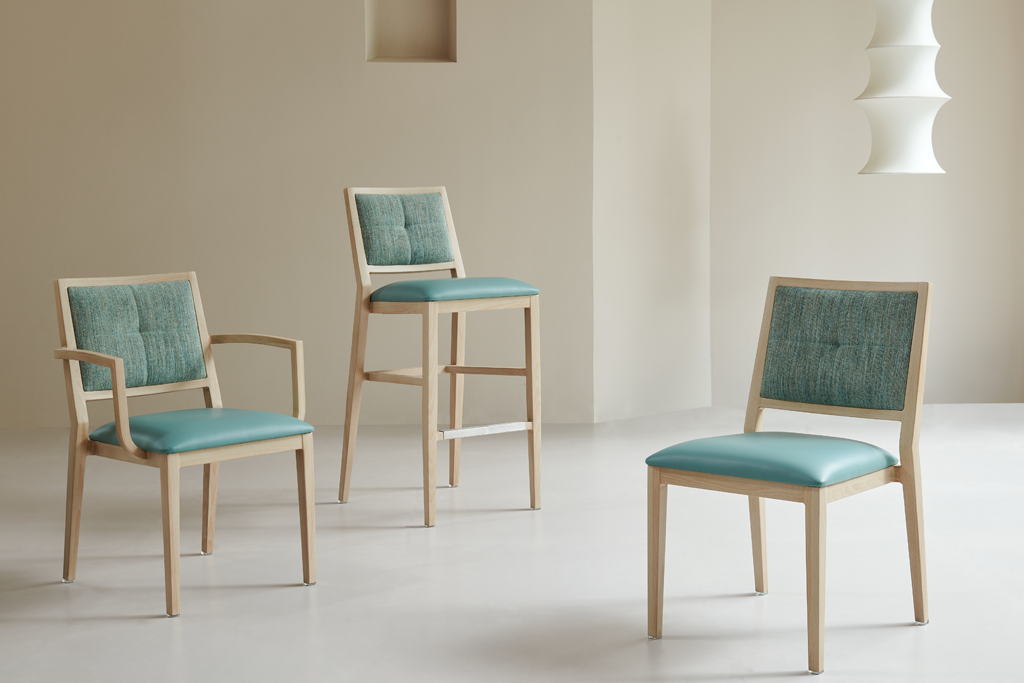 Ihe ohuru n’oche obibi enyere aka; Onye na-agbanwe egwuregwu maka ndị okenye 4