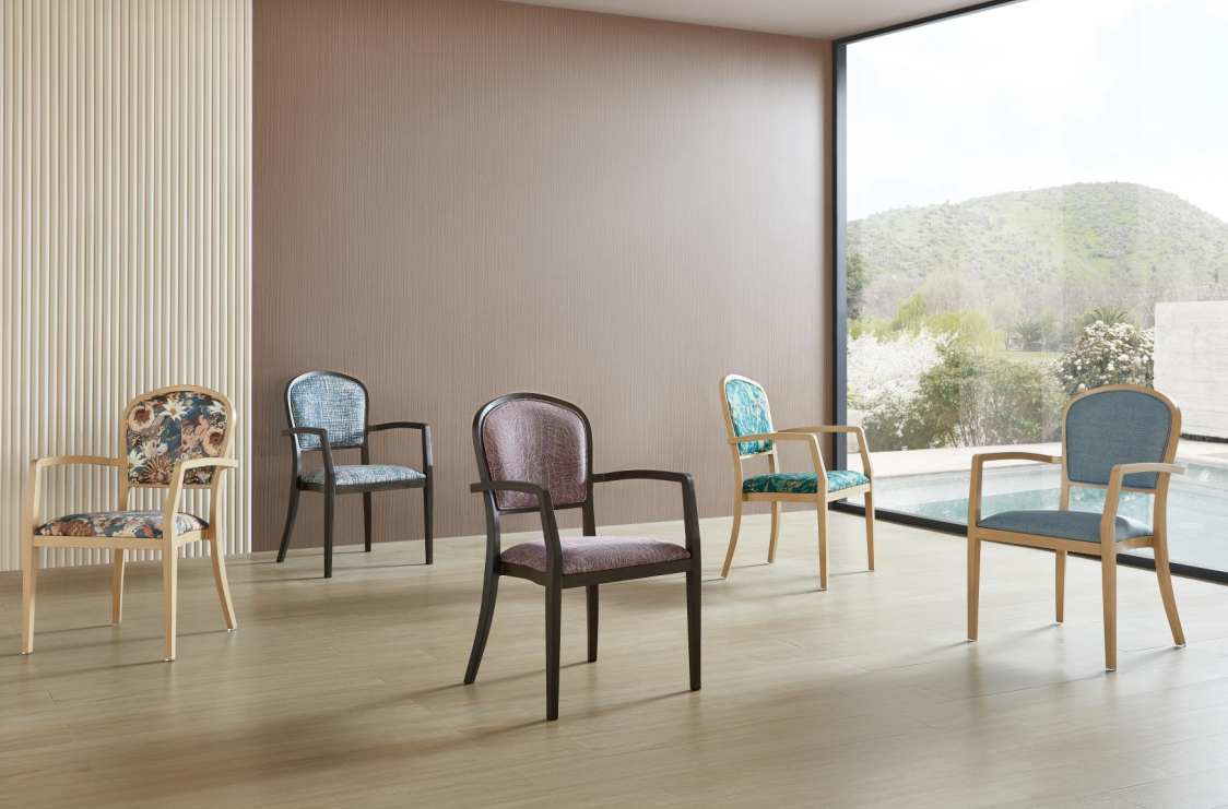 Ihe ohuru n’oche obibi enyere aka; Onye na-agbanwe egwuregwu maka ndị okenye 1