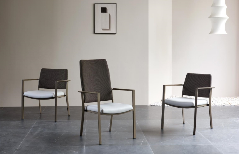 Ihe niile I Kwesịrị Ịma Banyere Sofas oche dị elu maka ndị agadi 1