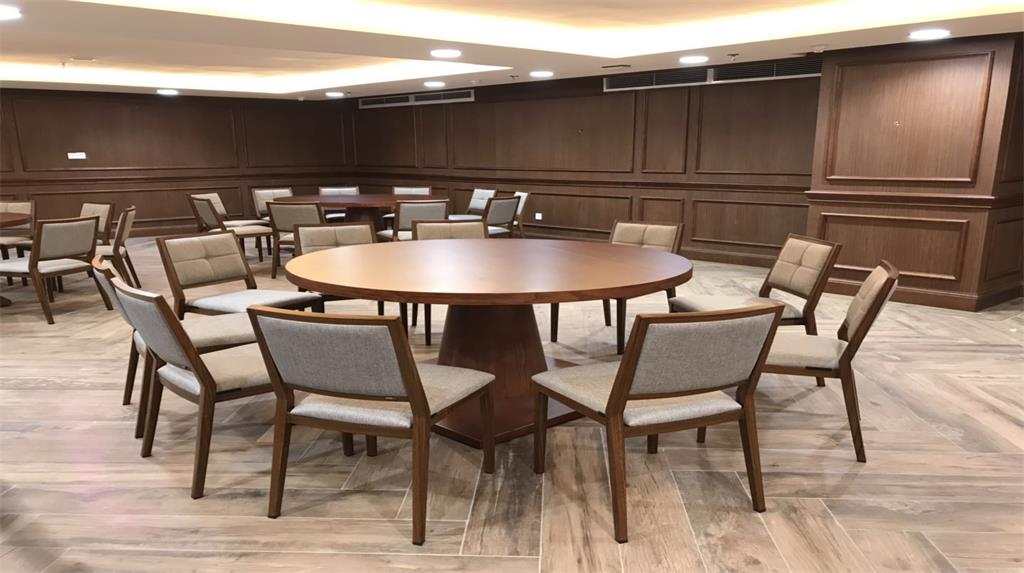 Cải thiện phong cách và sự thoải mái với ghế ăn sống cao cấp 1