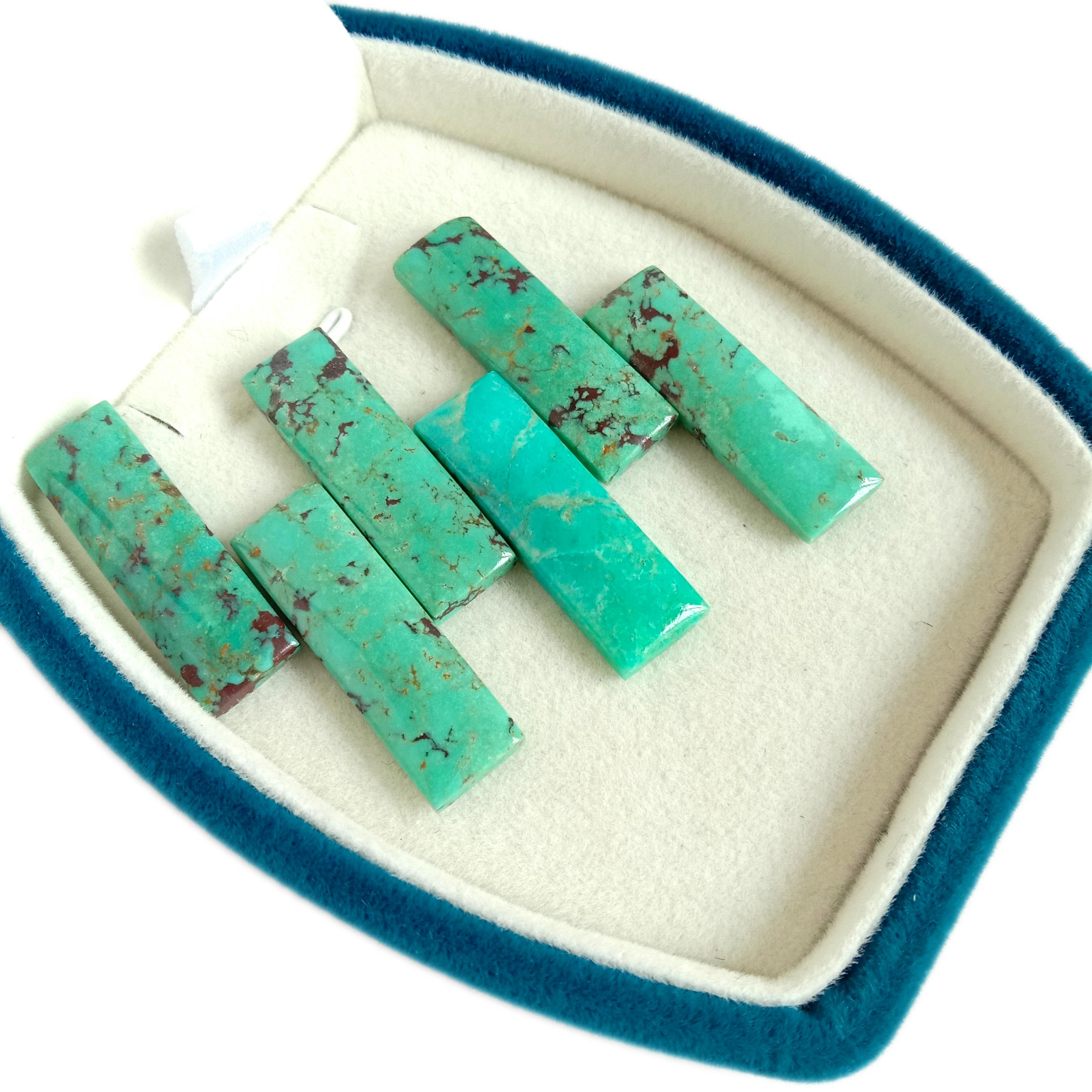 ئۆزگىچە تۇرخۇن زىننەت بۇيۇملىرى تاش كابوچون 15