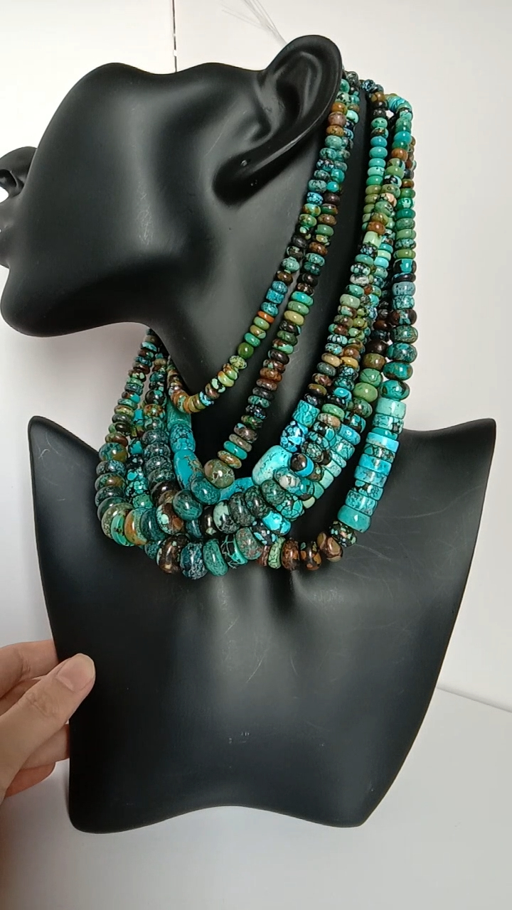 Hubei turquoise rondelle pirepire puru matomato kohatu Irina Miech 12