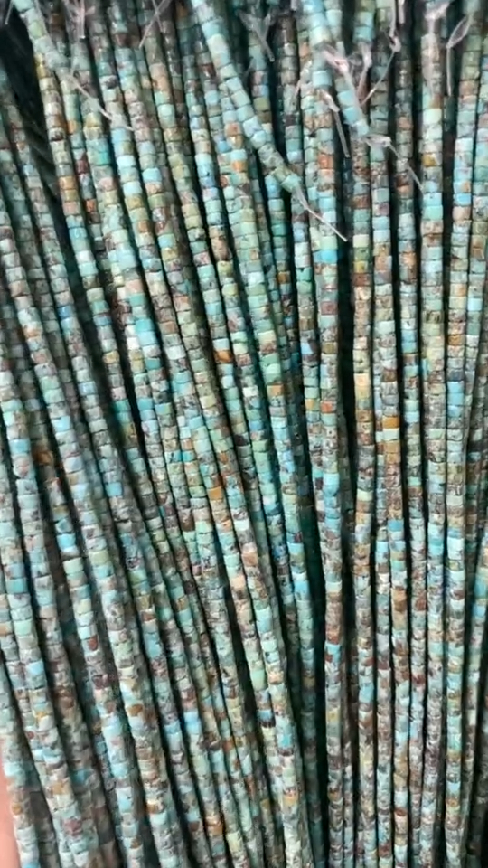 Şêweya Xwecih a Amerîkî ya Xwezayî ya Turquoise Heishi Bead 16-inch Strand 12
