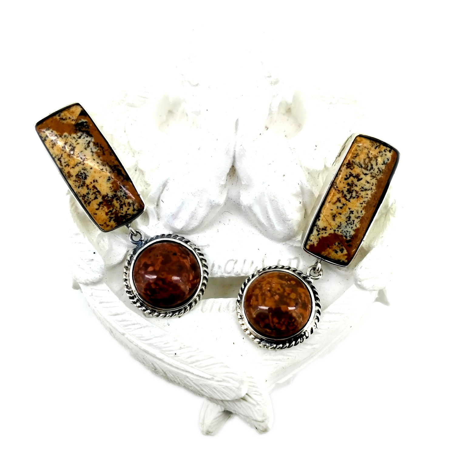 ọla ọcha Labret Flat Back Bumble Bee Earring Dainty Minimalist Stacked Earring 14