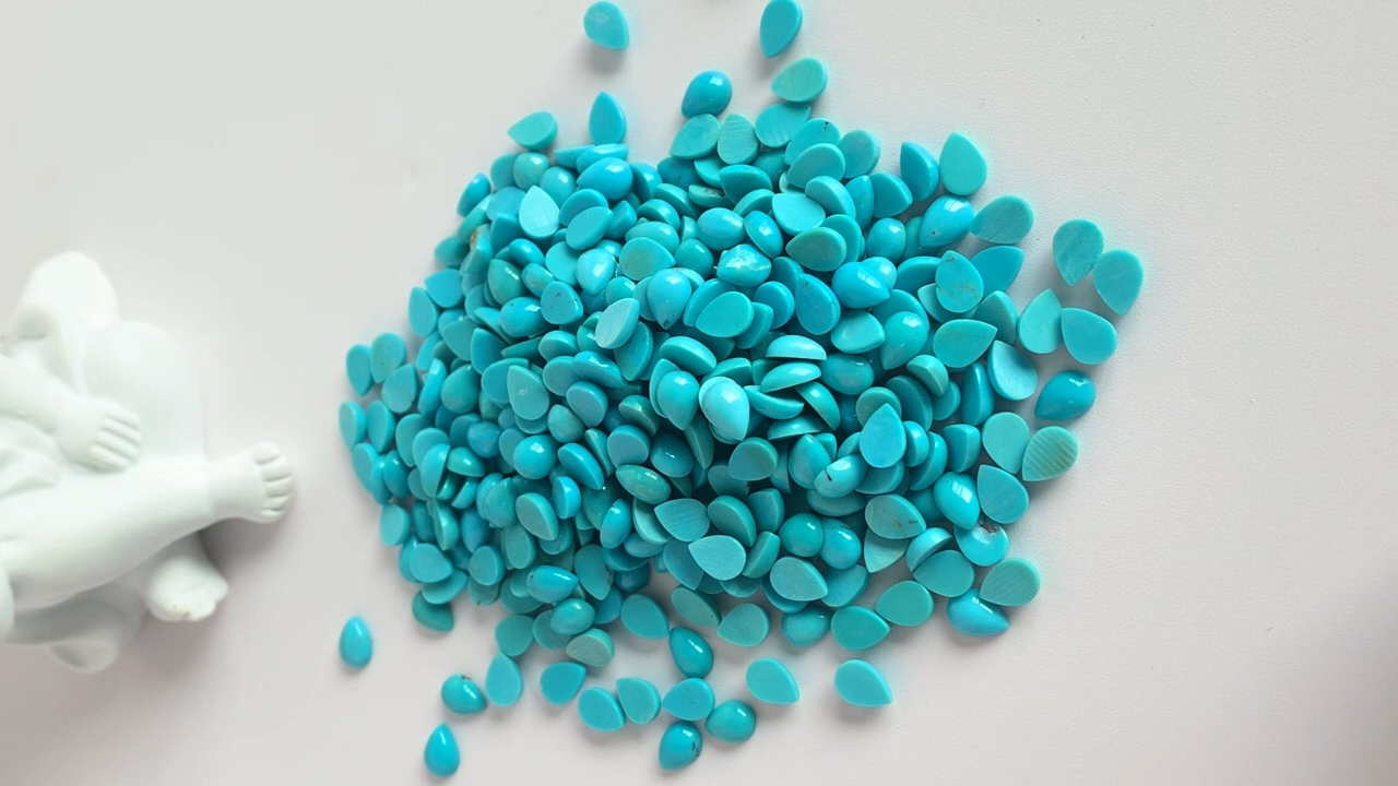Natural  Turquoise Cabochon pear shape 5*7mm 9