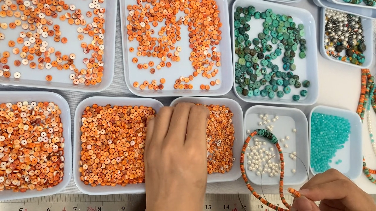 Mikufu ya asili ya Turquoise na miiba iliyotengenezwa kwa mikono 9