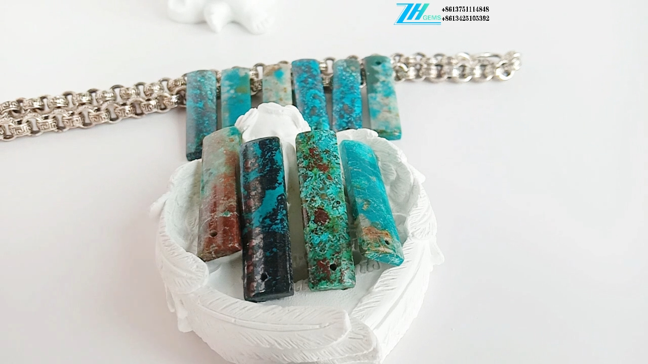 فیروزي قیمتي ډبرې مستطیل شکل 29x9x4mm تبتی 9