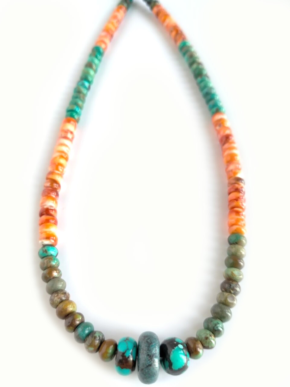 Graduated Spiny Oyster with Turquoise Beads Necklace Orange and White Spiny 16