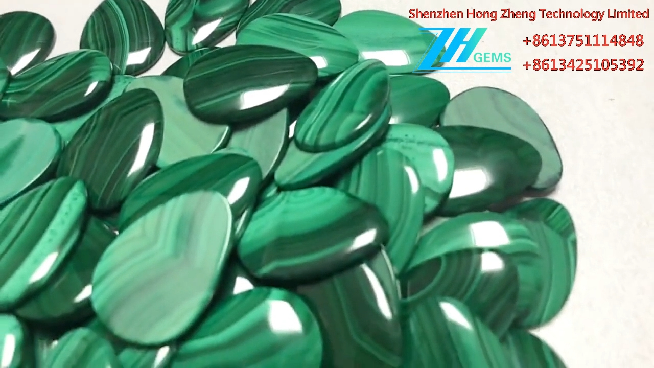 100% Natirèl Malachite AAA + Kalite Gemstone Pear fòm Cab 8