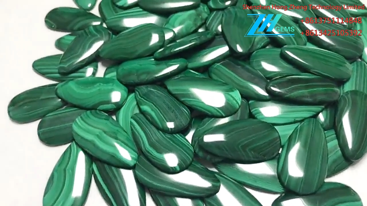 د طبیعي ناشپاتۍ شکل مالاچایټ لوز ګیمسټون کابوچون جوړوي 8