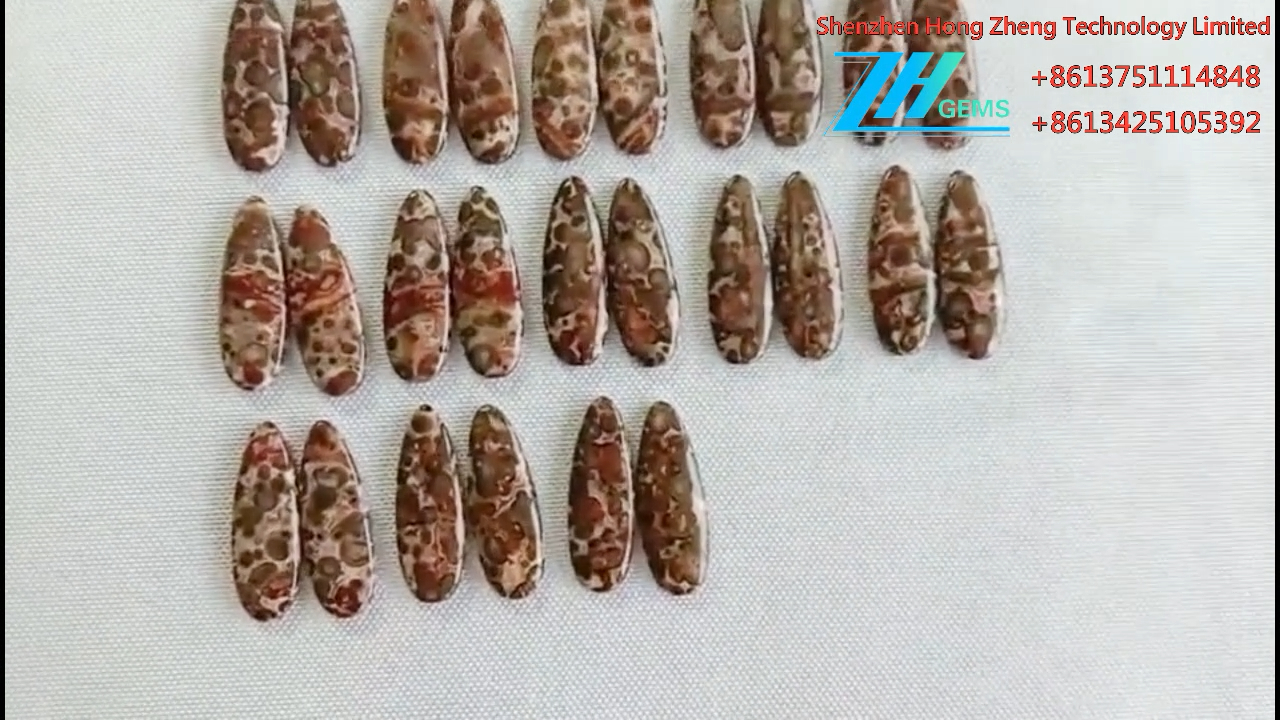 ਕੁਦਰਤੀ ਚੀਤੇ ਦੀ ਚਮੜੀ ਦਾ ਪੱਥਰ ਖੱਬੇ ਅਤੇ ਸੱਜੇ ਪਾਣੀ ਦੀ ਬੂੰਦ ਨਾਲ ਮੇਲ ਖਾਂਦਾ ਹੈ 8