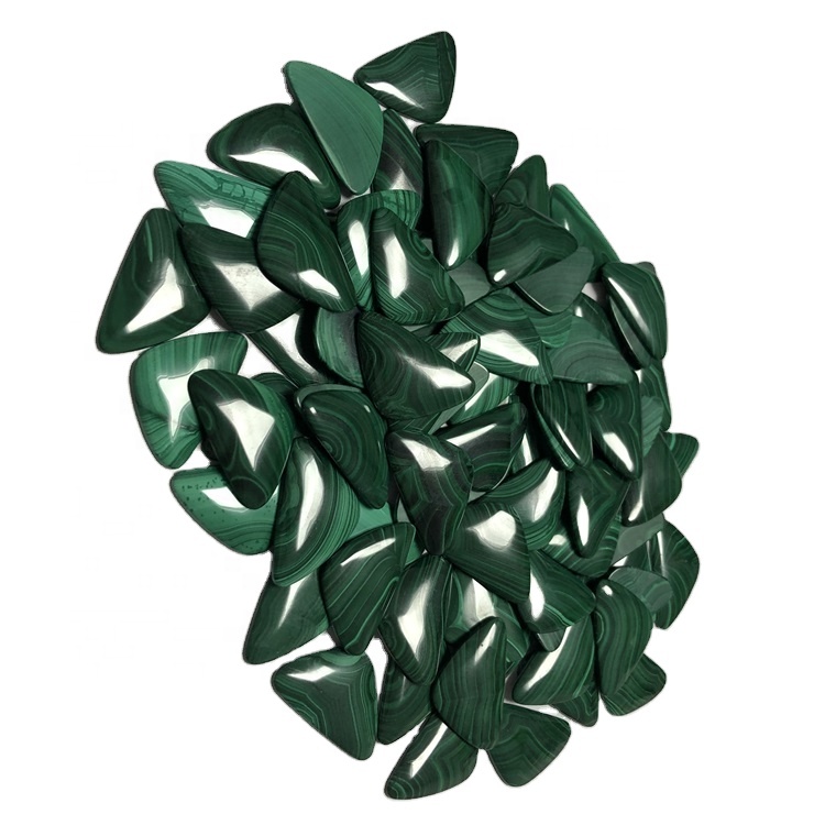 លក់ដុំខ្នាតតូច Malachite ពណ៌បៃតង (Cabochon) 34x21x4mm ដែលមានគុណភាពខ្ពស់បំផុតនៃត្រីកោណ 9