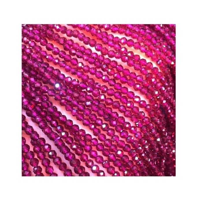 ការលក់គ្រឿងទេសព័ទ្ធជុំវិញនៅជុំផ្ទះ Beads ពណ៌ខ្មៅថ្លាដែលមានពណ៌ស្រស់ឆើតឆាយប្រើសម្រាប់ការបង្កើតគ្រឿងអលង្ការខ្សែដៃ 32