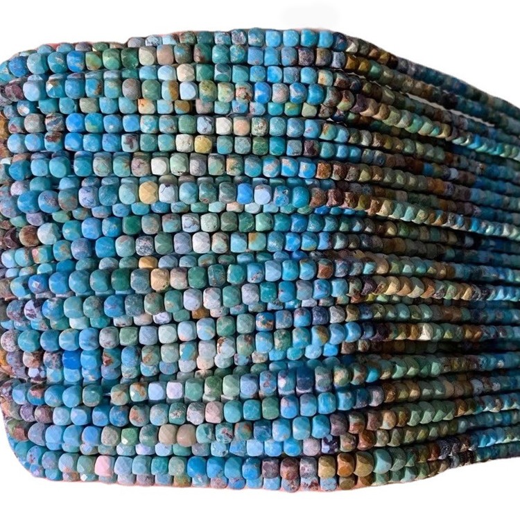 Cuentas de turquesa naturales genuinas turquesa facetada cubo cuadrado cuadrado de piedras preciosas. 15