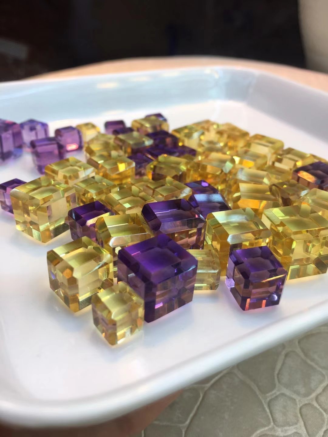 Citrine sareng amethystal sules. 15