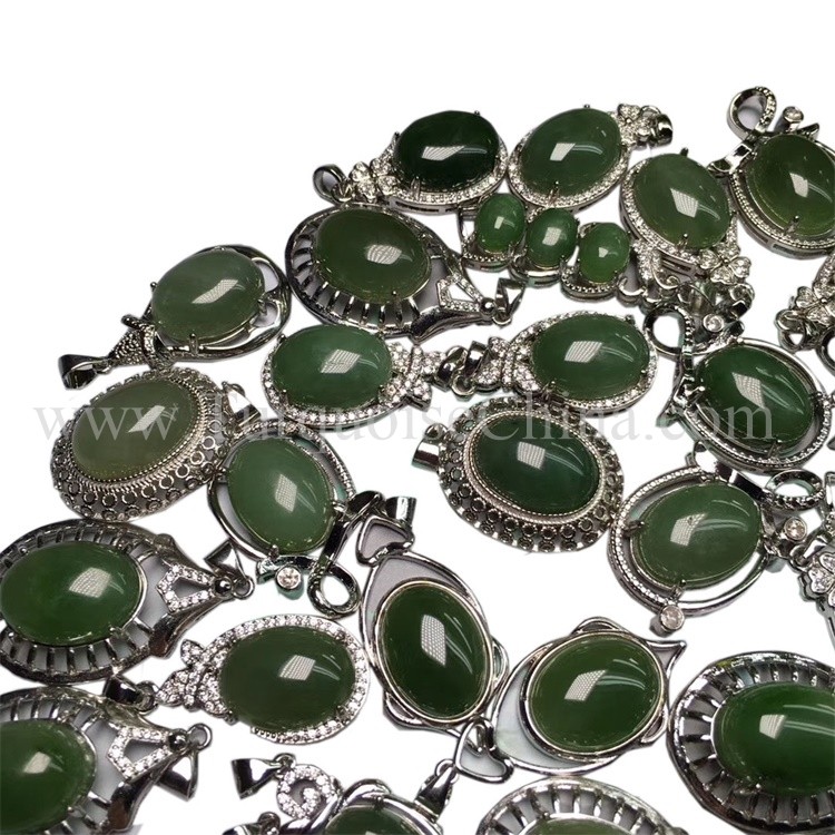 Исклучителна вистинска лизгалка Chrysoprase Green Cabochon сертифициран за Hot-Sale Pendant 12