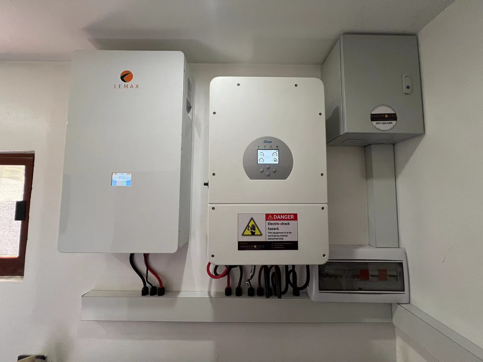 A colaboração entre bateria LEMAX e inversor Deye oferece soluções de energia confiáveis 1