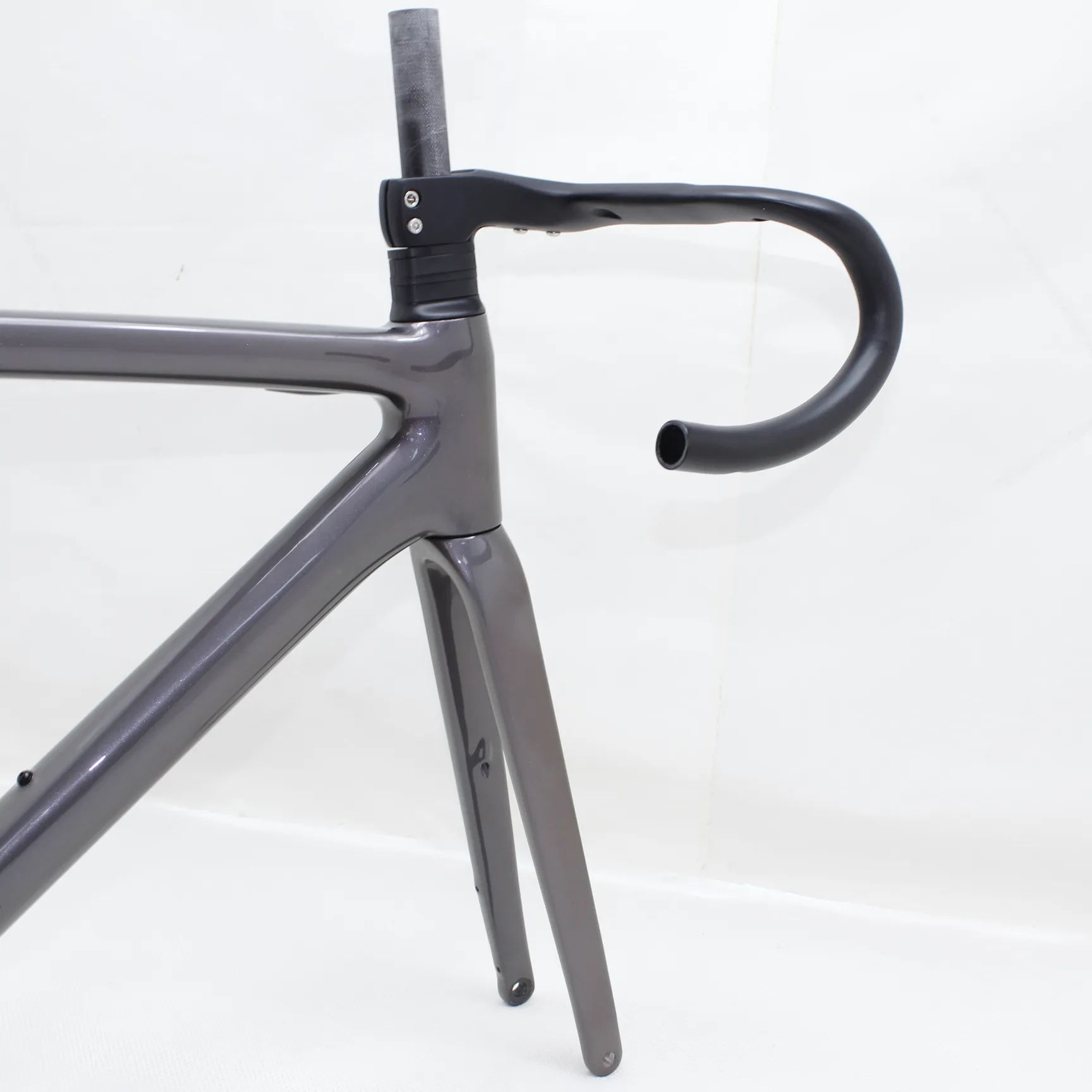 Telaio per bici da strada in carbonio Telaio per bici con manubrio integrato Dimensioni disponibili 44/49/52/54/56/58 30