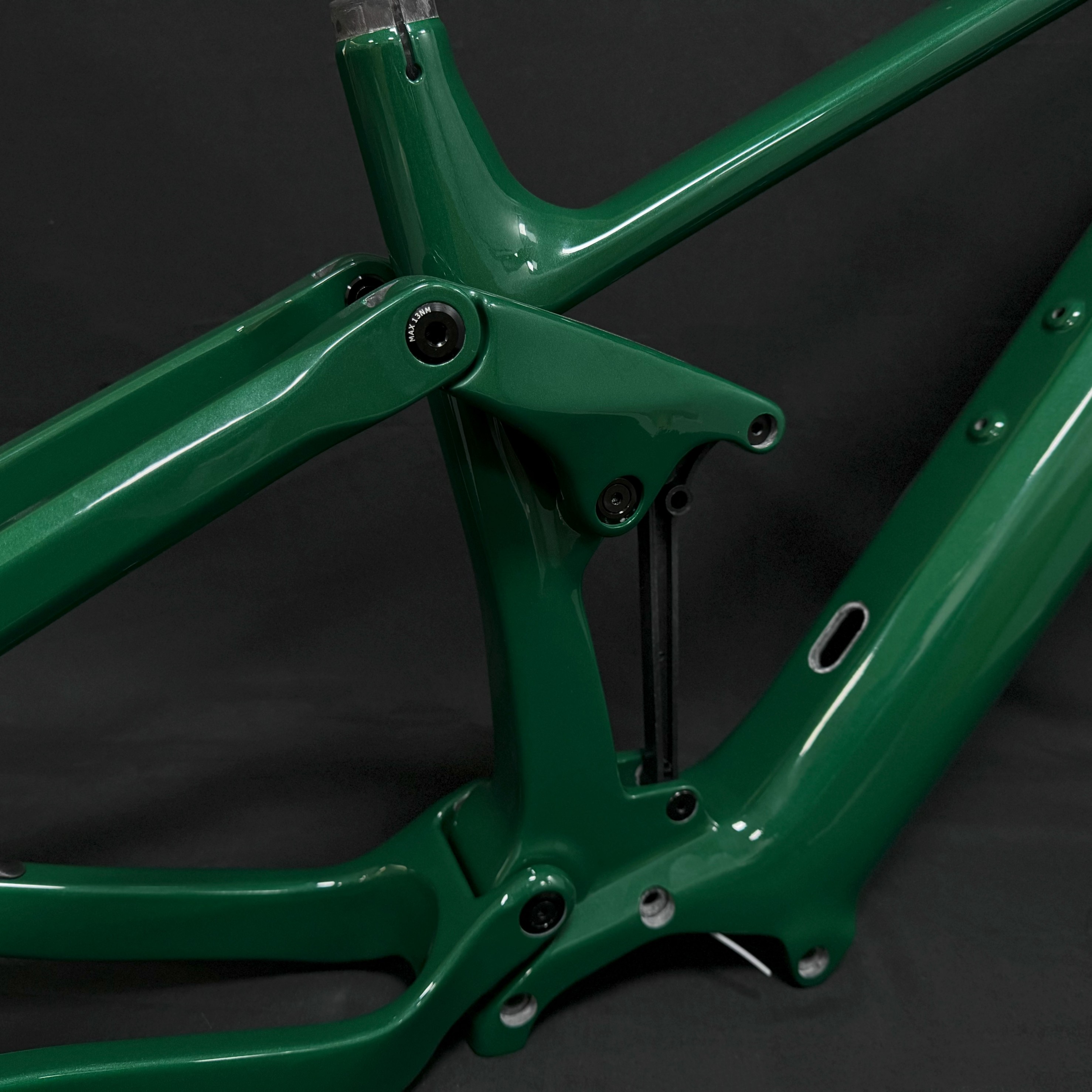 2025 Newest DPC030 Carbon Mountain Electric Bike Frame Bafang M820 Motor Lightest Weight 29er 27.5er Bicycle Frame 20