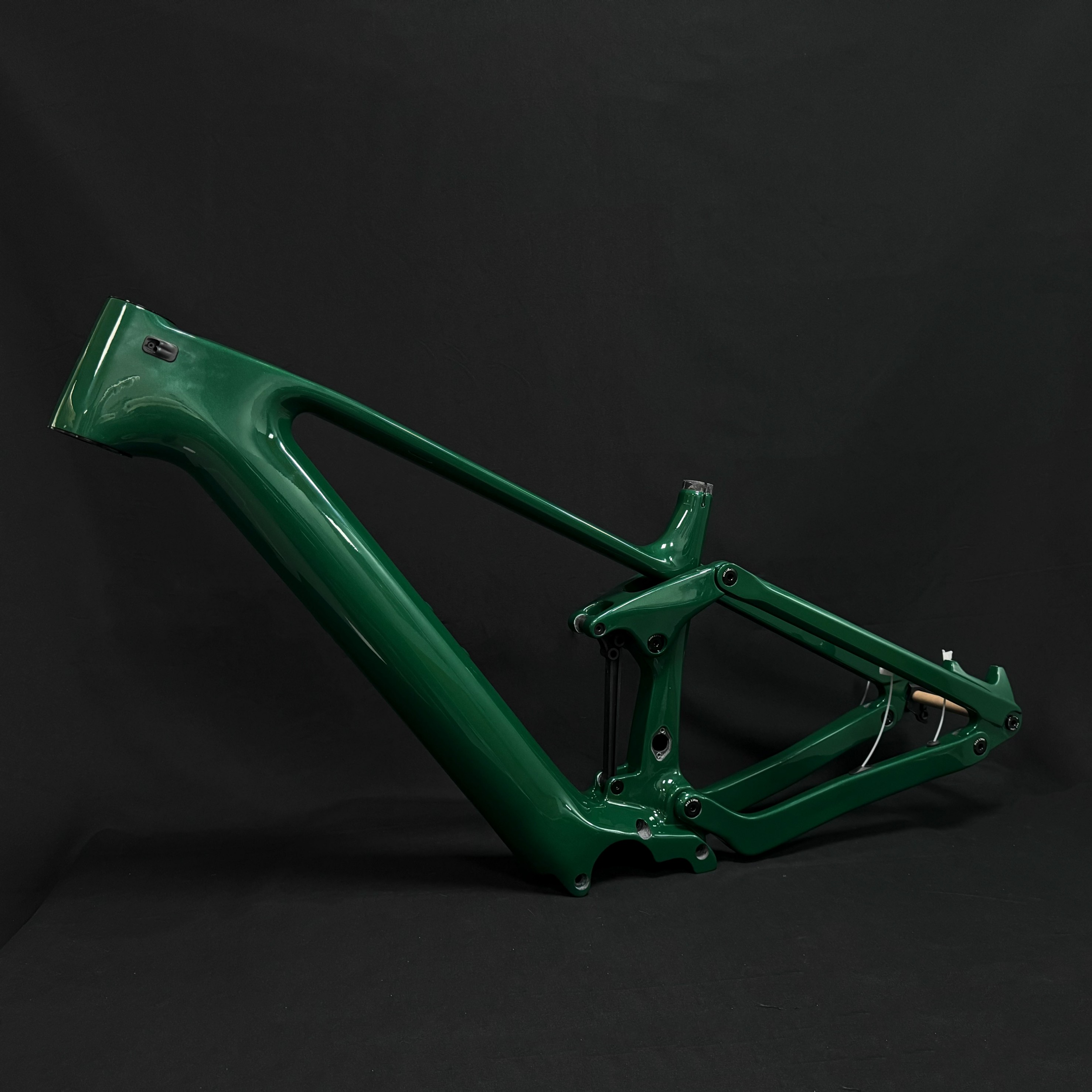 2025 Newest DPC030 Carbon Mountain Electric Bike Frame Bafang M820 Motor Lightest Weight 29er 27.5er Bicycle Frame 15