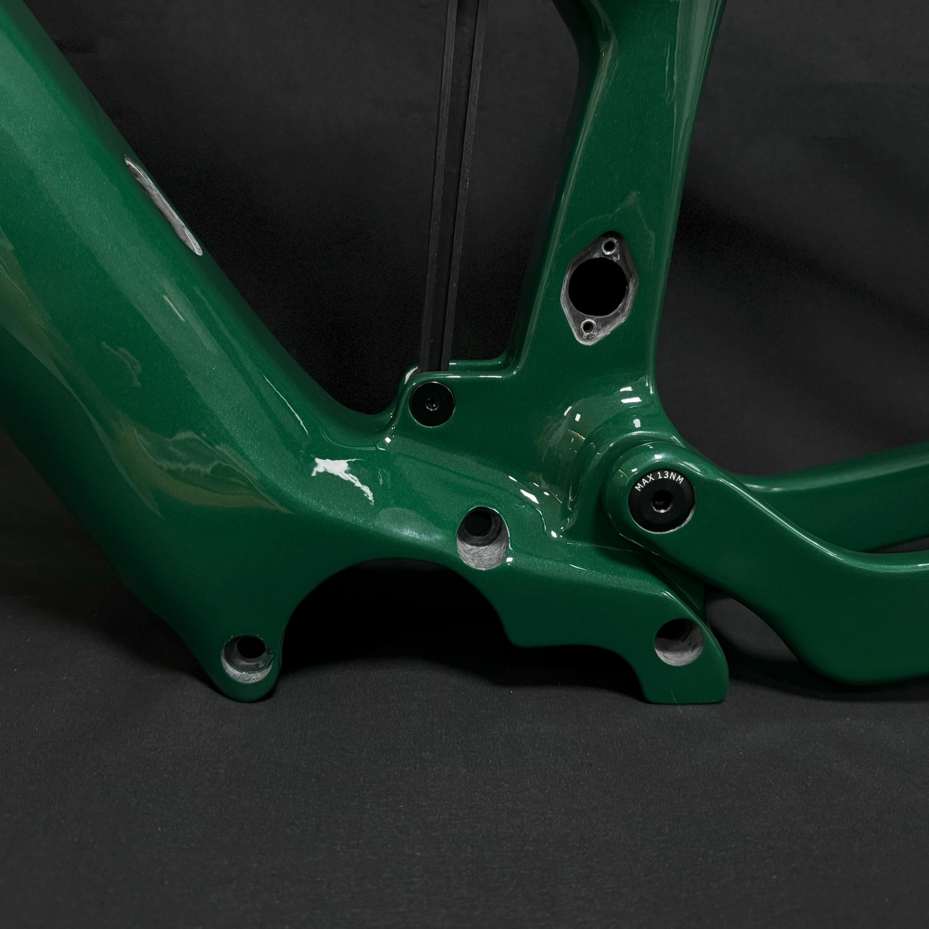 2025 Newest DPC030 Carbon Mountain Electric Bike Frame Bafang M820 Motor Lightest Weight 29er 27.5er Bicycle Frame 17