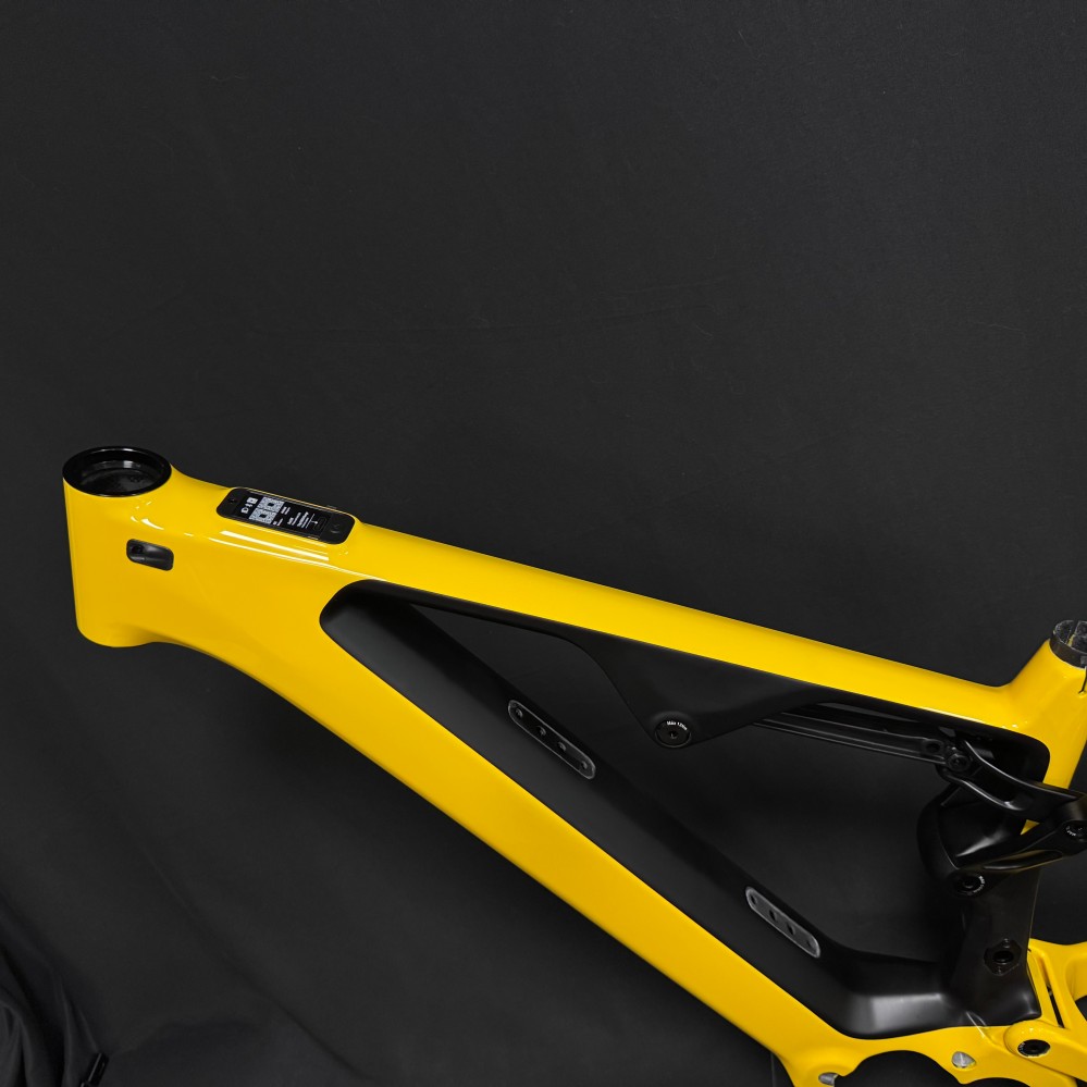 Bafang mid-drive motor 835Wh battery full suspension e-MTB 29-inch carbon fiber frame mountain bike 17