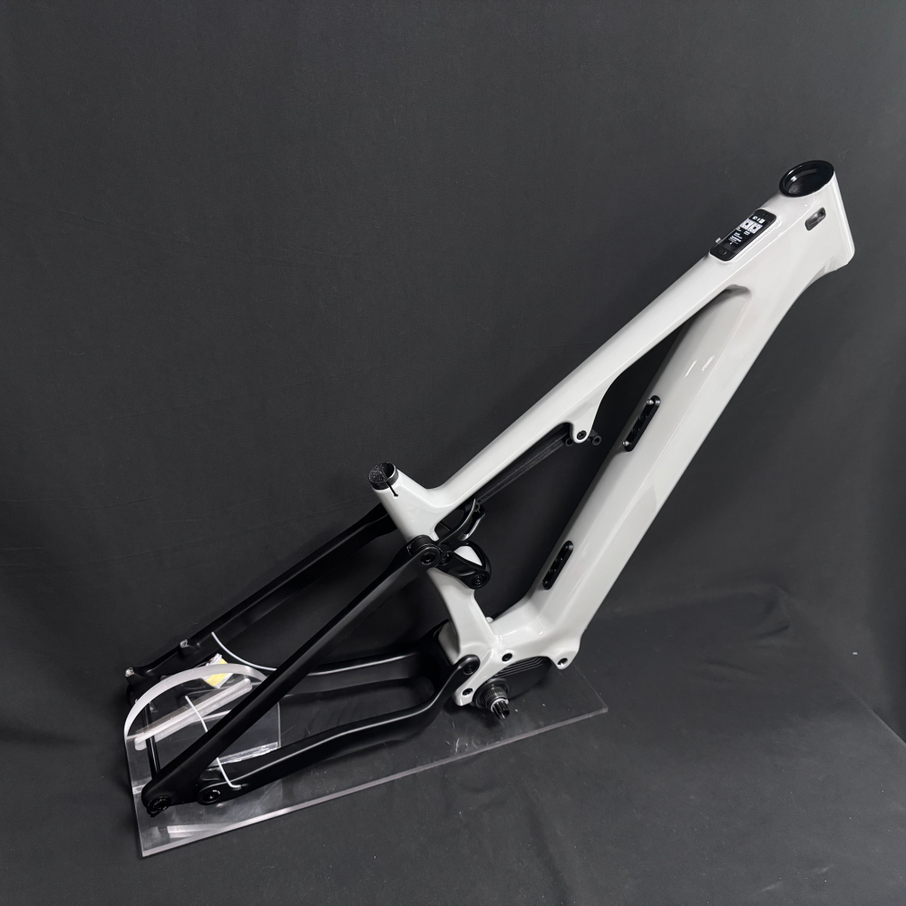 Quadro de E-MTB com Suspensão Total para Bafang M820 | Fibra de Carbono 29er com Display DPC030 18