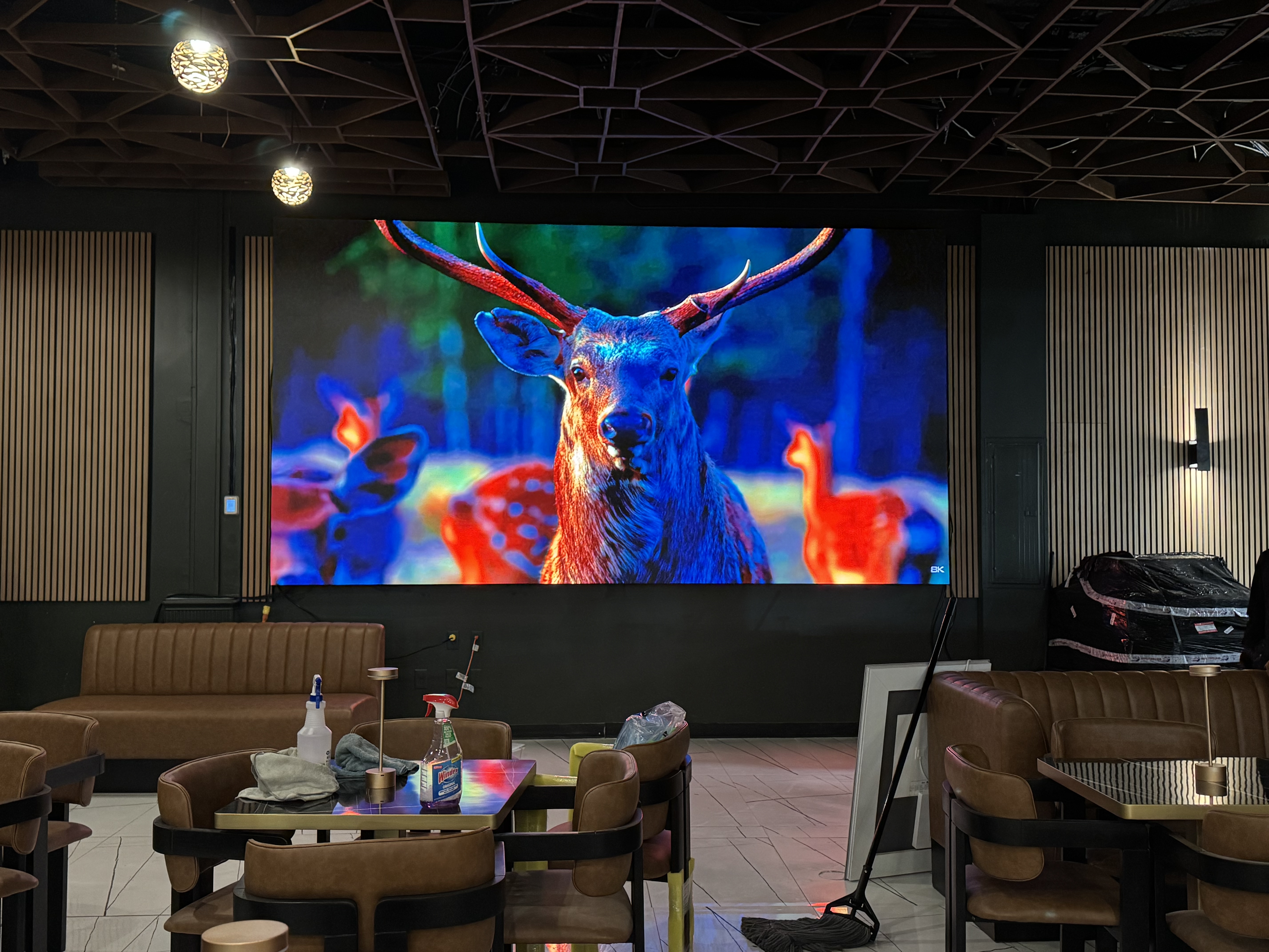 How Lecede P1.86 LED Transformed a Houston Indoor Space 2