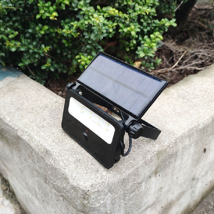 solar wall light-2.png