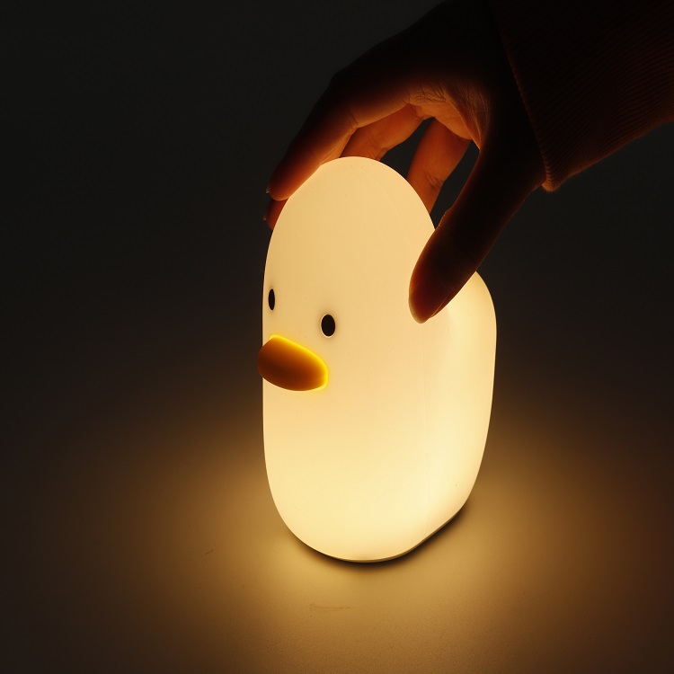 DULL DUCK SLEEP LAMP-7.jpg
