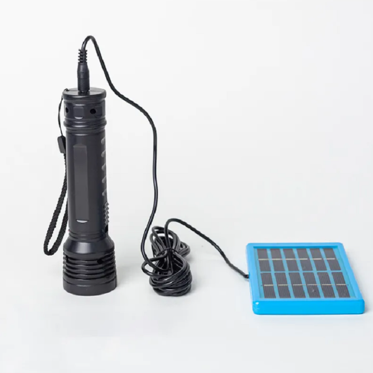 solar flashlights-7.png