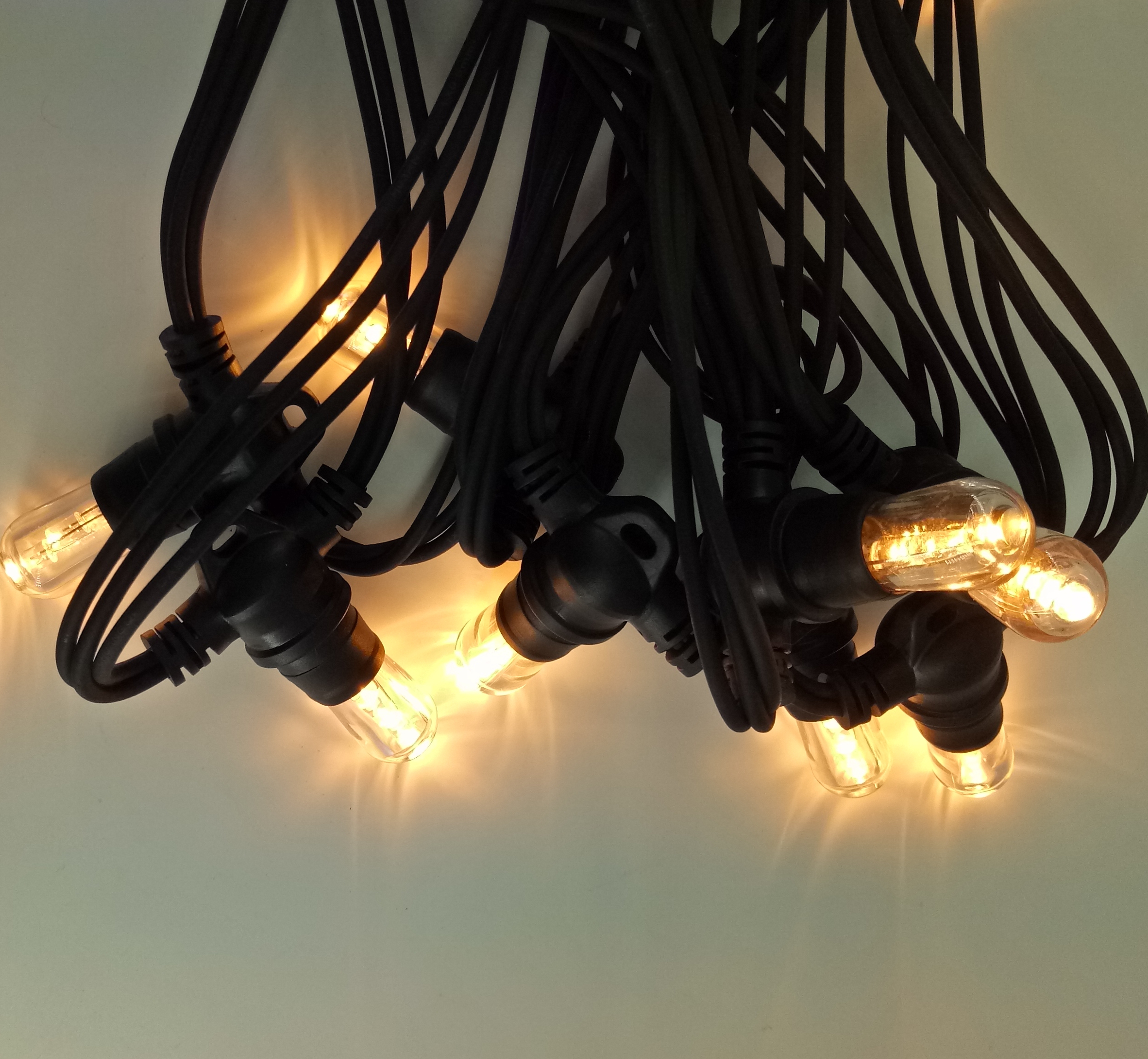 led warm white string light