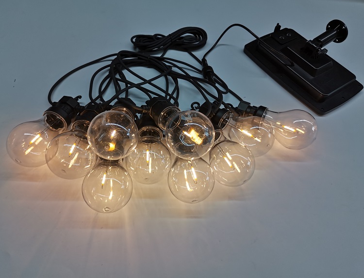 WENDA - A19 A60 a energia solare per esterni ha condotto le luci decorative per la stringa da campeggio solare A19 stringa solare 26