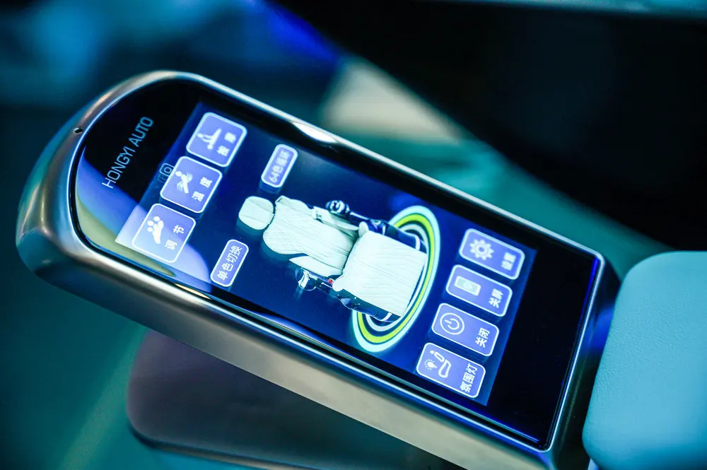 Car Accessories Luxmtre Class C Sofa Leather Bed Third Row Auto Seat 31