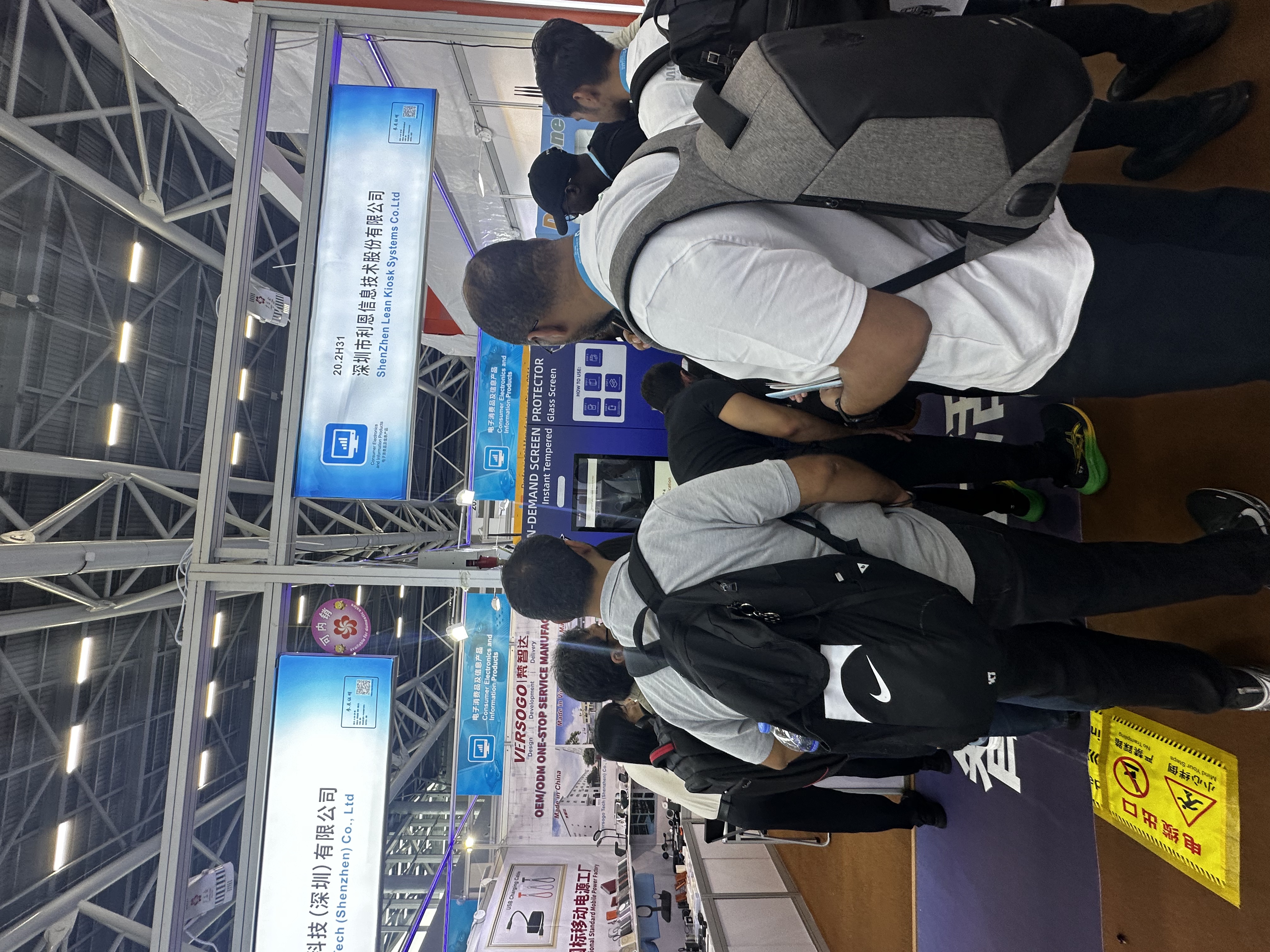 广交会现场报道——Lean的AI自动售货解决方案正吸引众多买家的关注 3