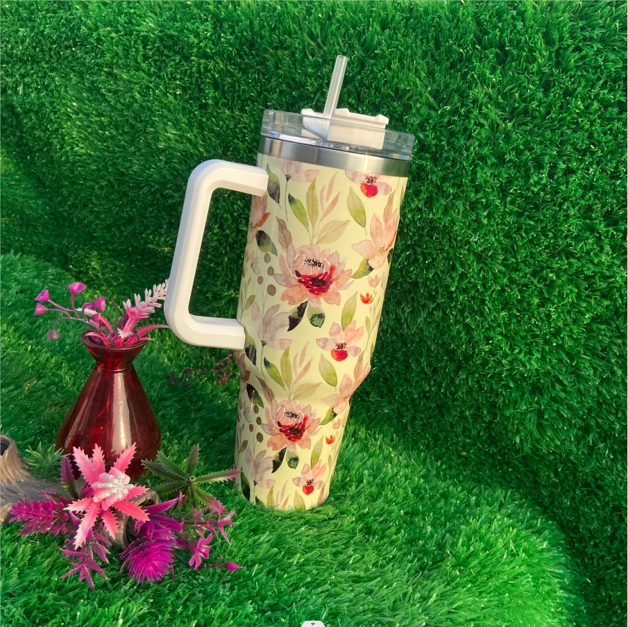 جديد وصول 40oz بهلوان مع مقبض الفولاذ المقاوم للصدأ الأبيض والأحمر نقطة زهرة نمط بهلوان مع قدح من القش 9