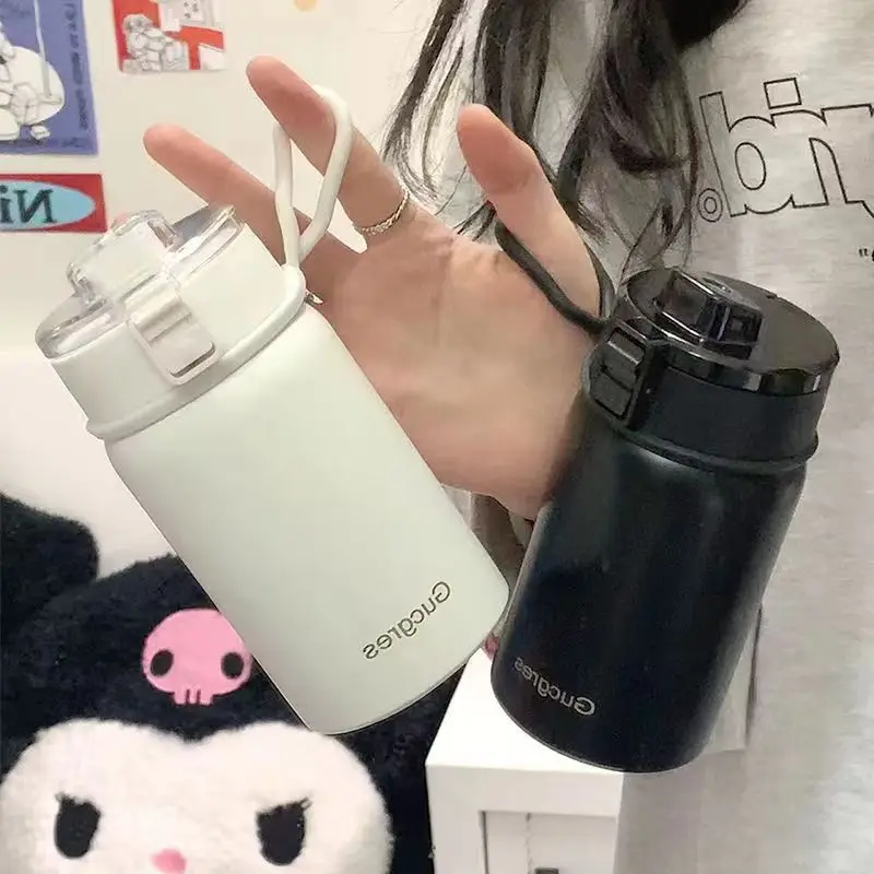 Garrafas de água quente com logotipo personalizado isolam garrafa de água reutilizável de aço inoxidável 12